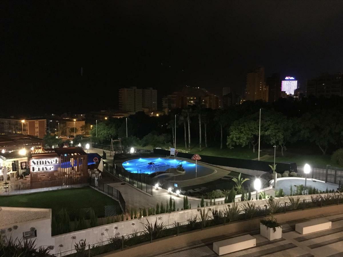 Sunset Drive 90210 Apartment Бенидорм Екстериор снимка