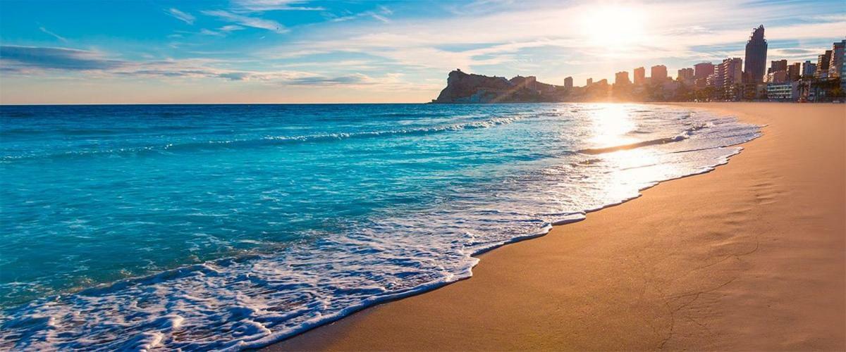 Sunset Drive 90210 Apartment Бенидорм Екстериор снимка